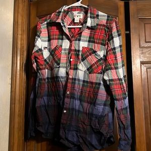Woman’s EV1 ombré flannel